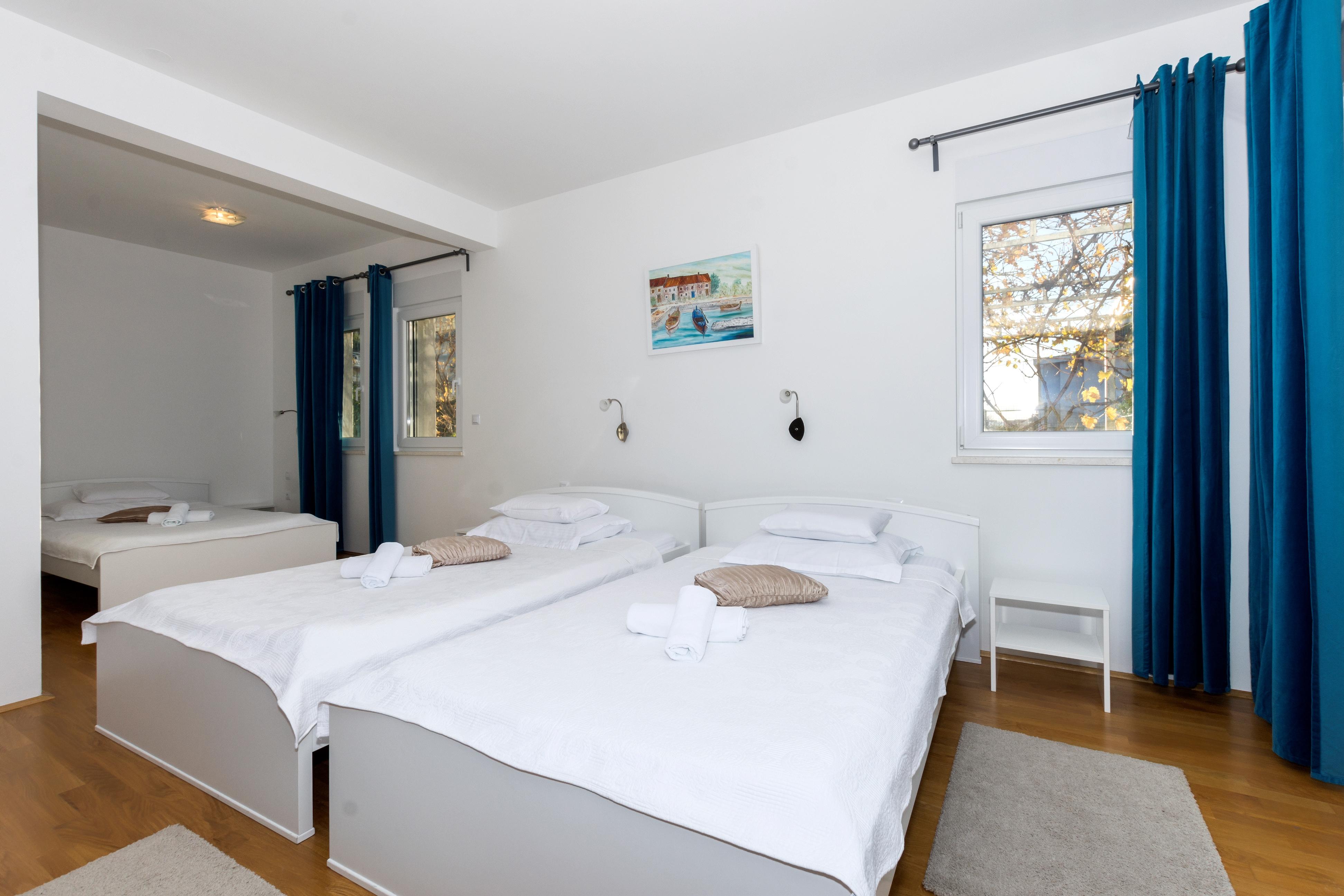 Villa Mermaid Your Croatian Haven With Luxury Pool And Scenic Views Podstrana Dış mekan fotoğraf